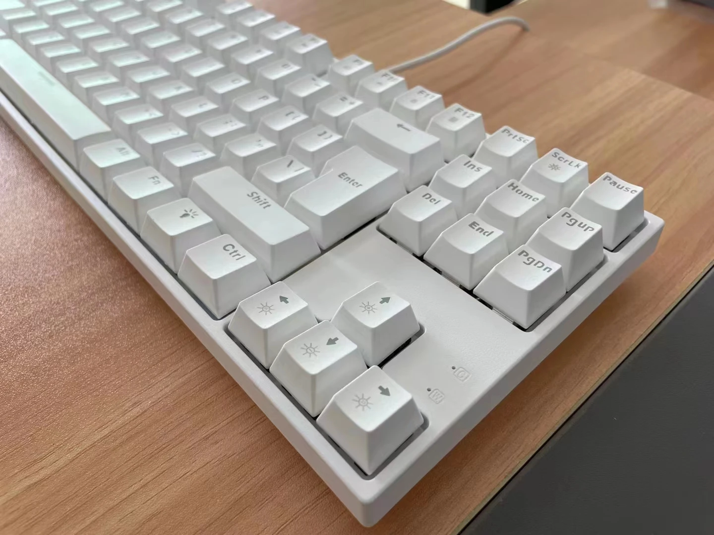 87% Layout keyboard Computer game keyboard green axis black axis wired connected keyboard