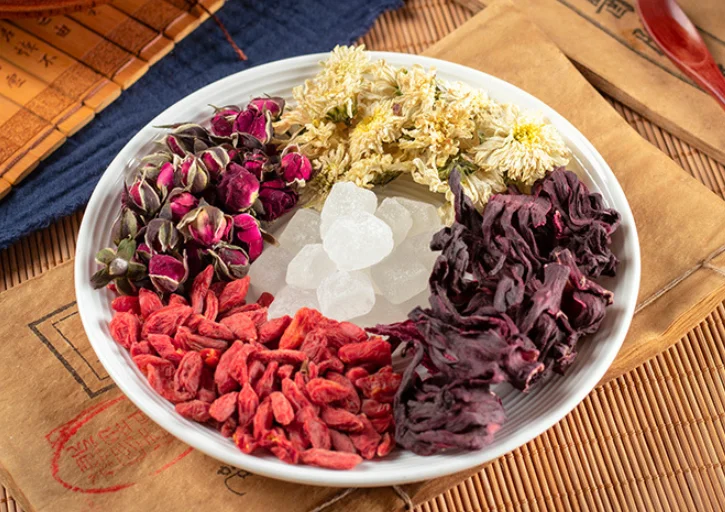 Премиум китайские сушеные цветы травяной чай Гибискус Роза Gojiberry Хризантема смешанный для облегчения