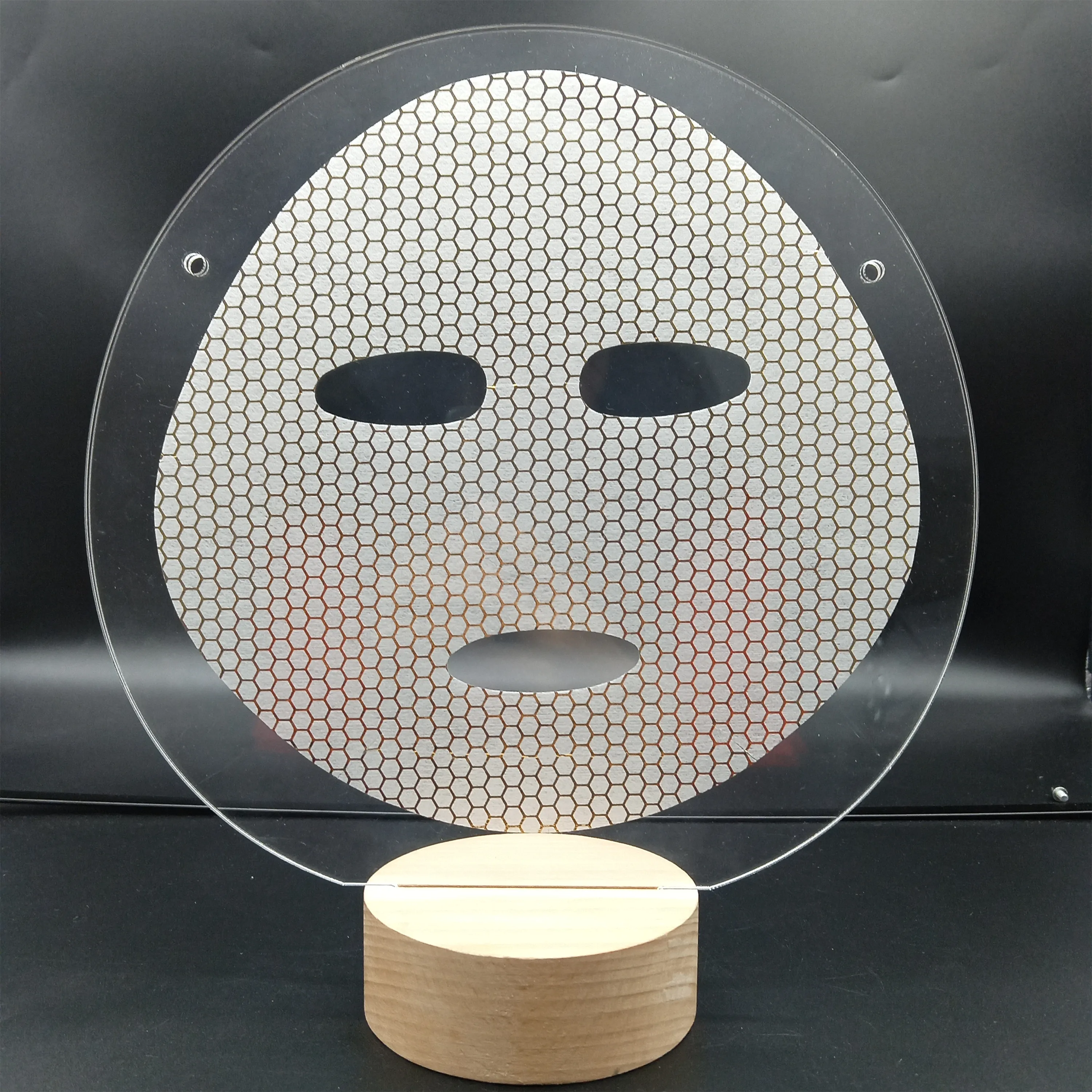 38 gsm Gold  honeycomb membrane deeper moisturizing OEM Lyocell spunlace nonwoven fabric facial mask sheet