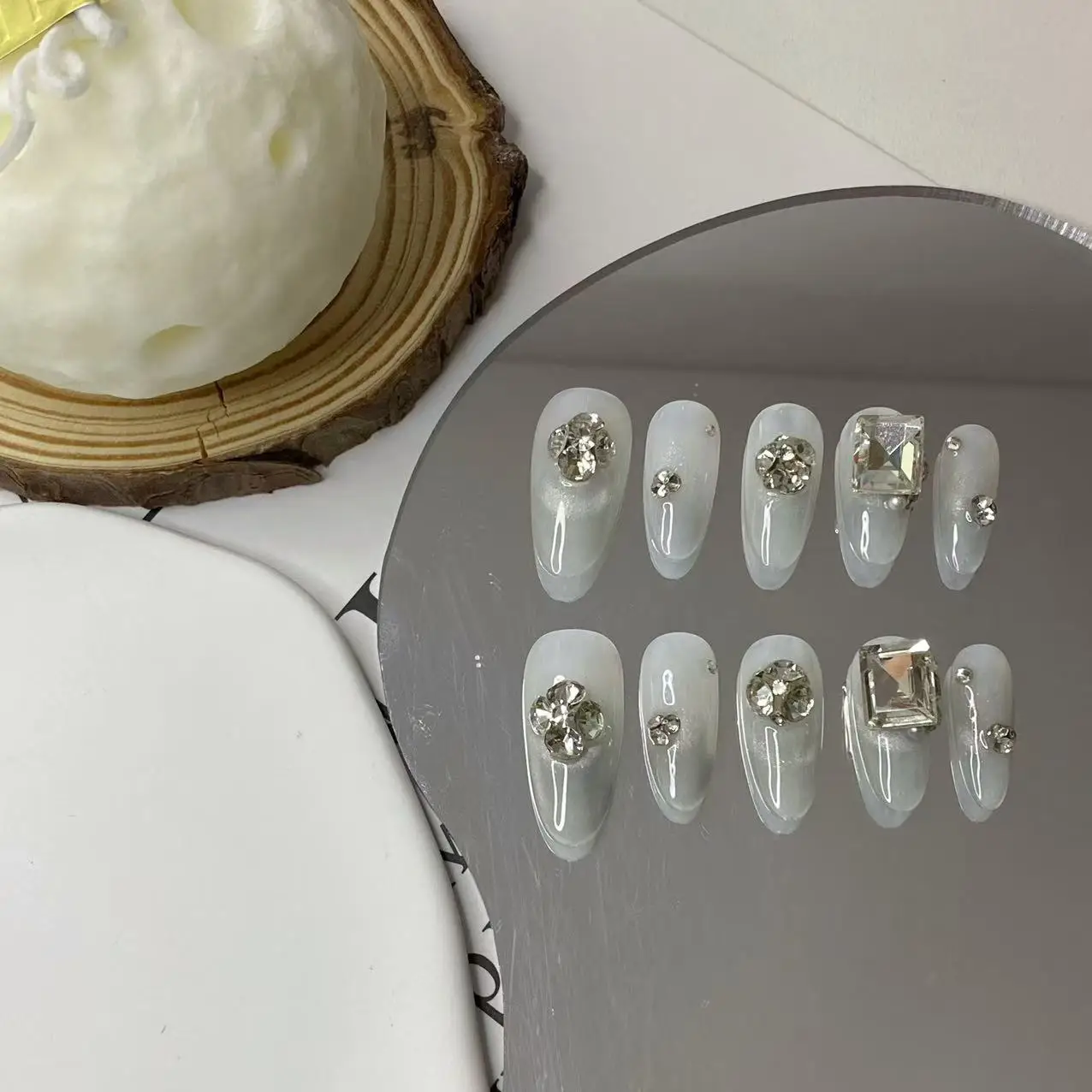 New and hot sale french simple nail girly easy to wear for women nail art