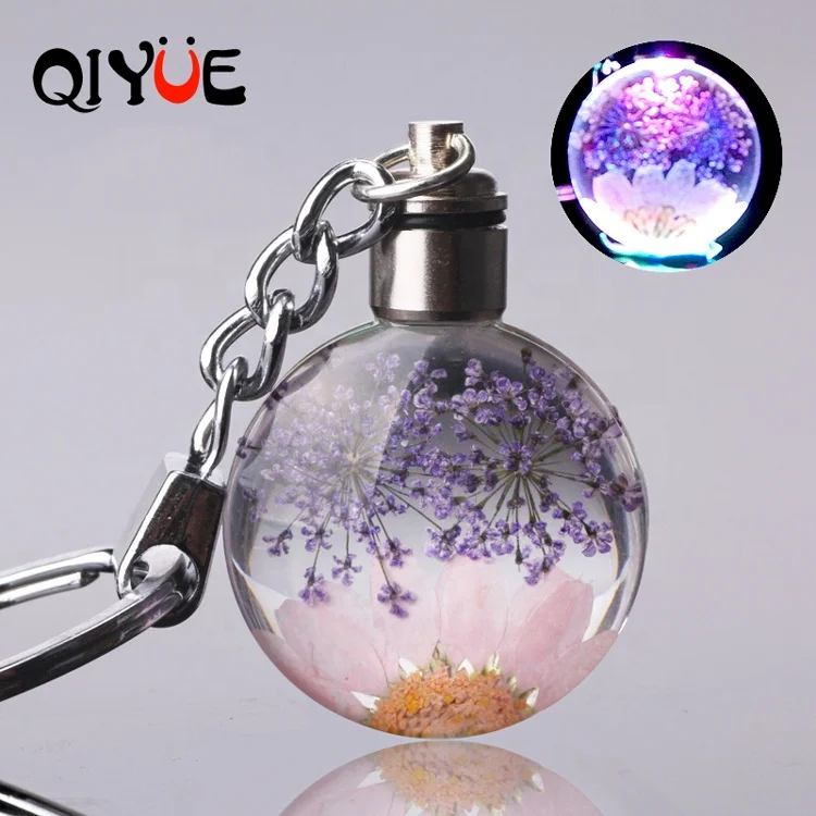 
Dried Flower Led Light Keychain Snowdrop Flower Round Crystal Glass Pendant Keychain 