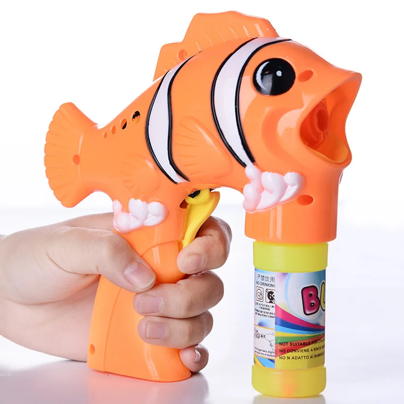 YongRong factory Cartoon cute inertia spray paint ocean fish bubble gun environmentally friendly anti-fall bubble machine