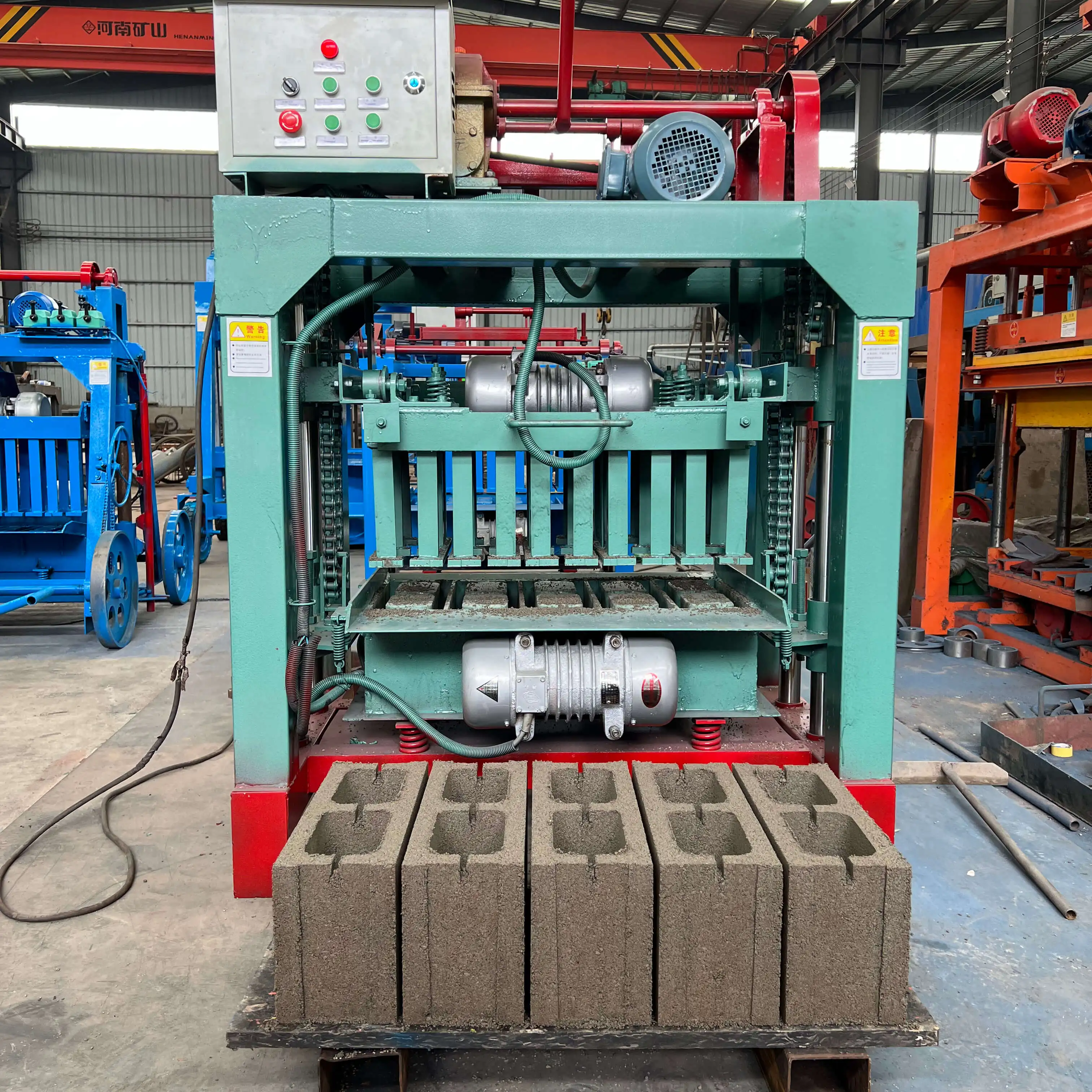 Hollow Block Machinery Vibration Concrete light Weight Brick Making Block Molding Machine