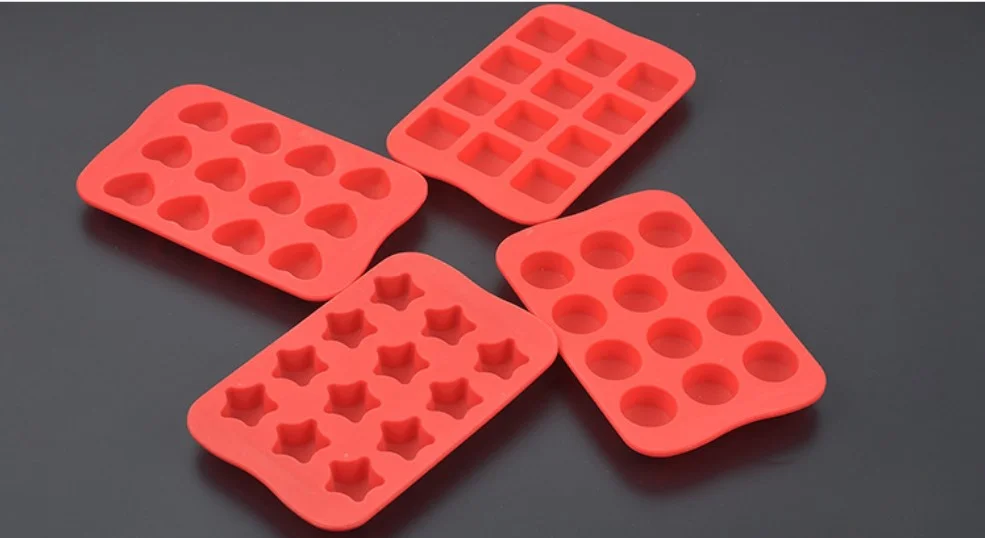 2021 factory price hot sale  4 pieces eco-friendly silicone mold non-stick  Baking Mold for wholesale