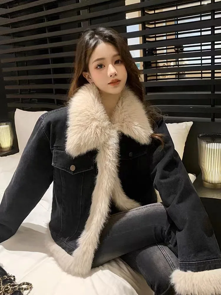 Hot selling short denim paneled wool top with thick cotton clothing autumn and winter new plush fur coat for women