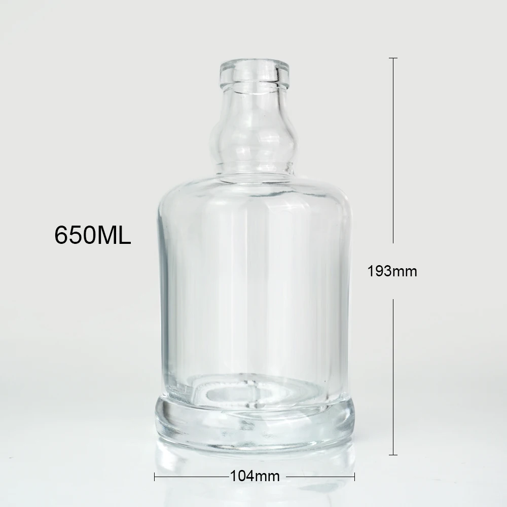 Empty 650ml round alcohol glass bottle liquor wine gin Whiskey Vodka tequila glass bottle with cork lid label
