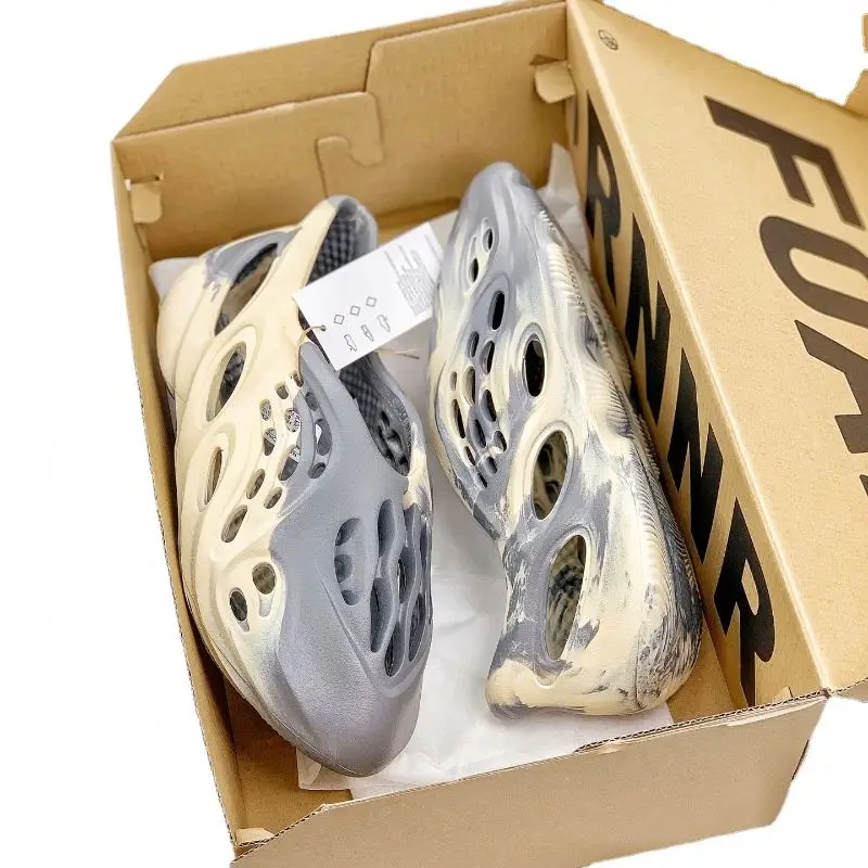 Original Quality Unisex 1:1 yeezy Custom logo Slipper pink Foam Runners soft Eva Men Slippers Footwear Slippers Slides With Logo