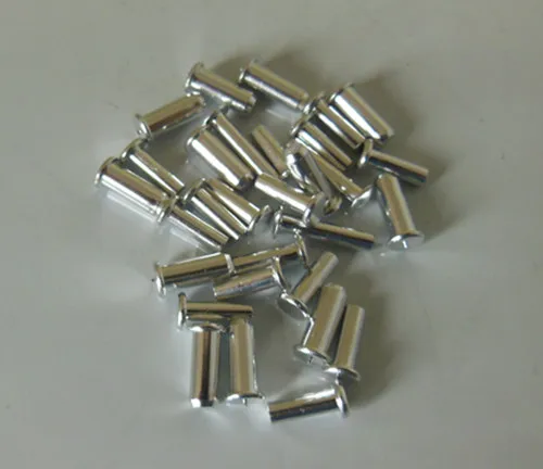 Sealing agent for passivating film on aluminum surface