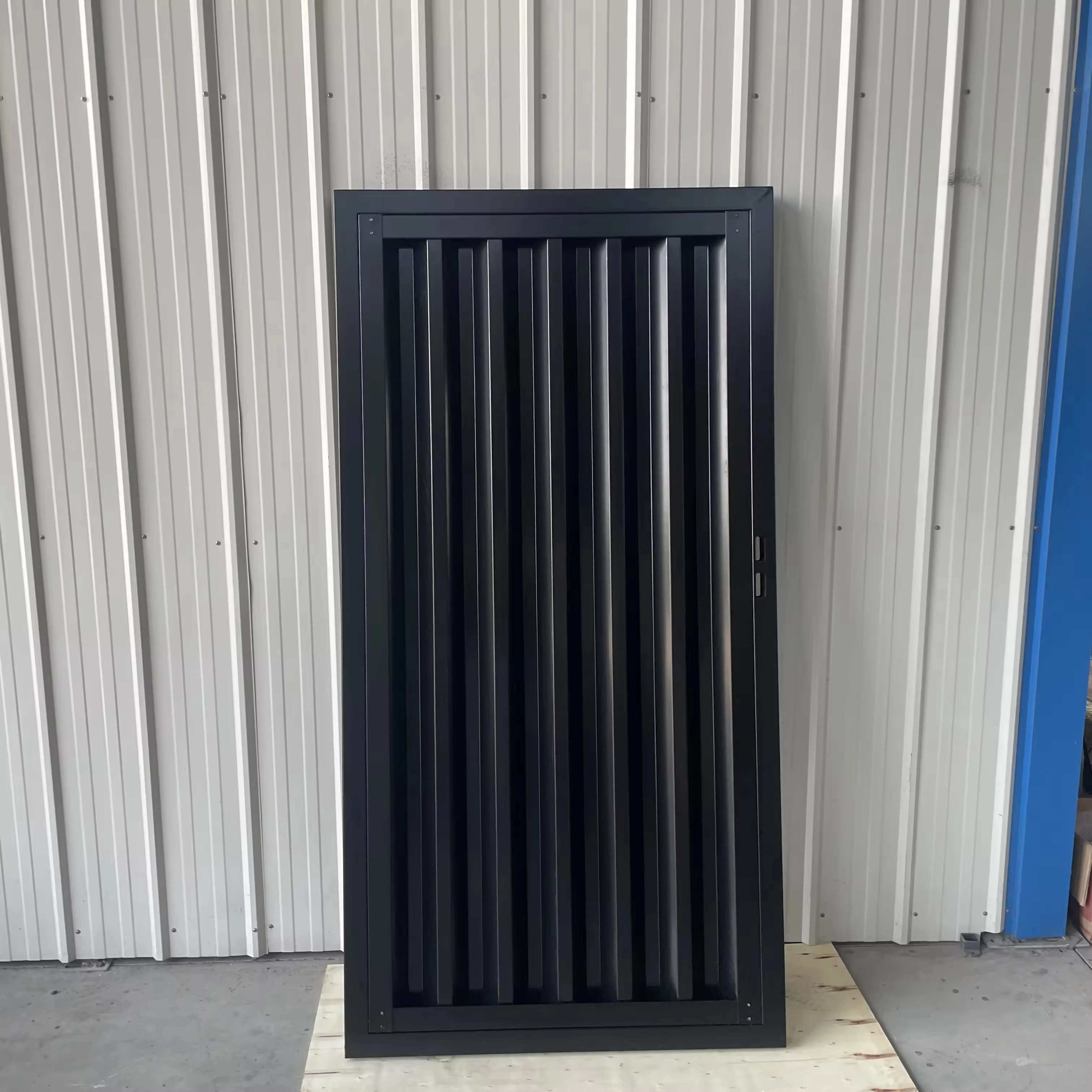 Индивидуальные цветные садовые металлические колорбондовые ворота с Оцинкованными стальными панельными воротами аксессуарами в Австралии для двора