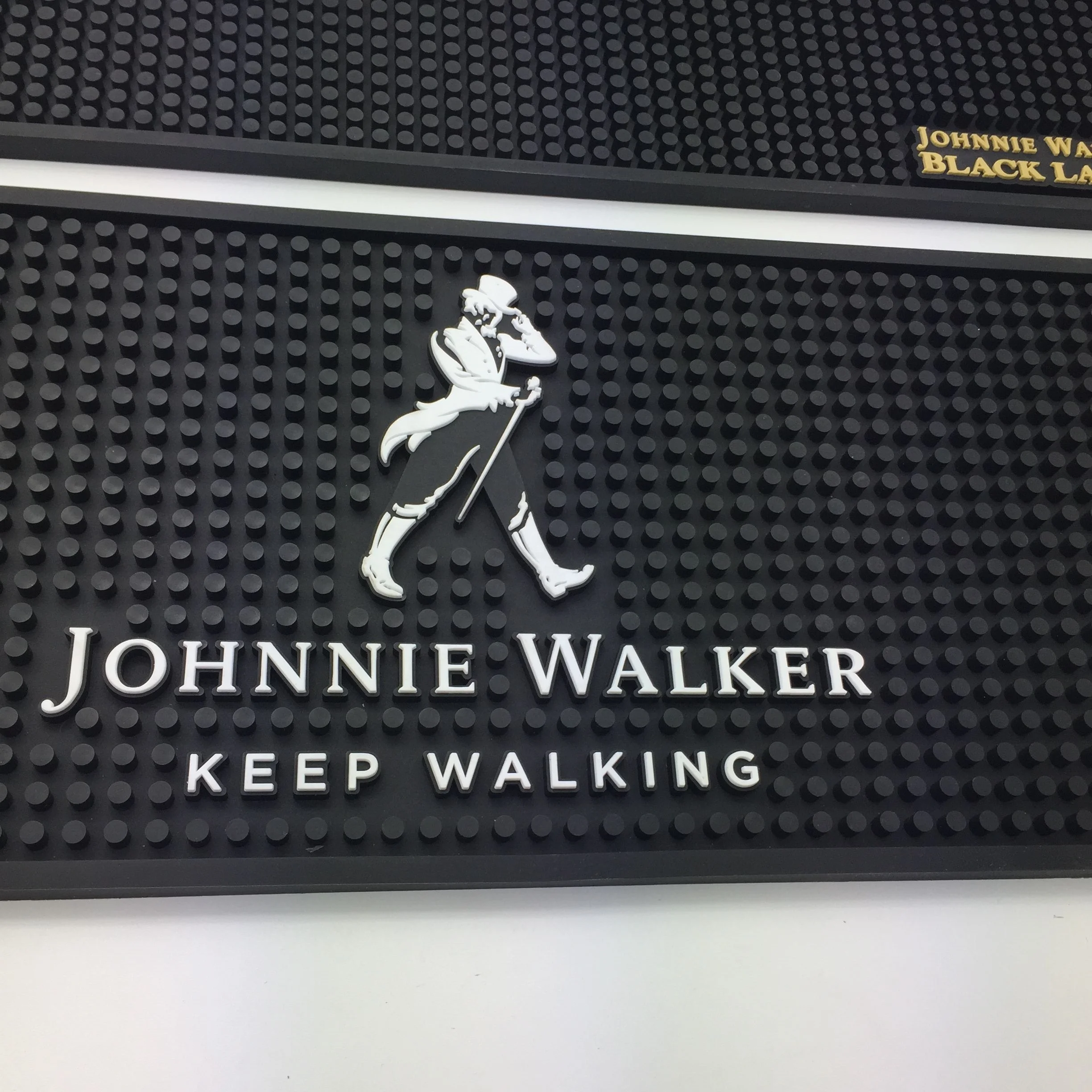 Custom eco-friendly PVC bar mats bar runner OEM embossed logo bar drip mat