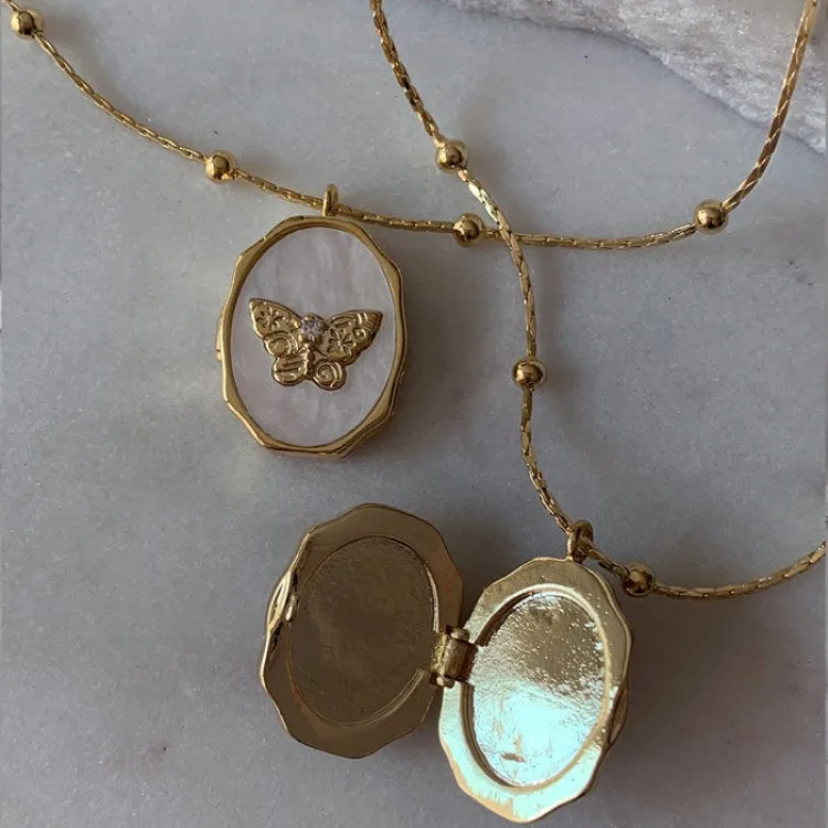 2024 Photo Frame Necklace Shell Pearl Butterfly Locket Necklace With Photo Gold Butterfly Necklace For Woman