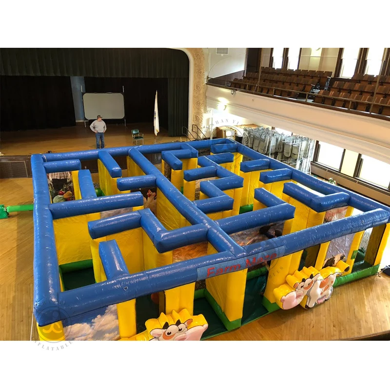 Hot Sale Labyrinth Large Labyrinth Maze Hunted House Scary Halloween Pvc Outdoor Bouncy Inflatable Maze For Commercial Rental