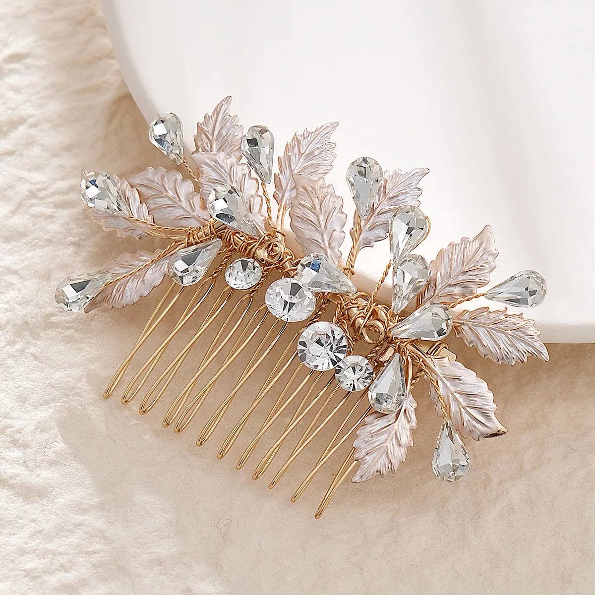 Hot fashion bridal headdress alloy leaves hair comb wedding hair accessories luxury show harvest handmade rhinestone insert comb