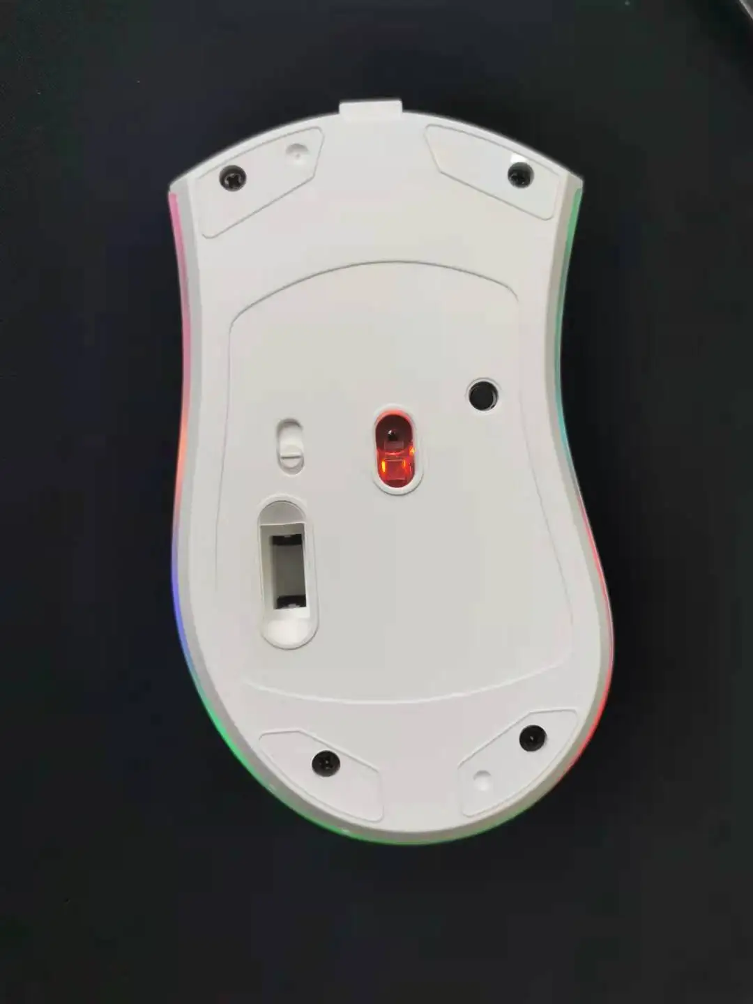 
New Ffashion Gaming Computer USB White Mouse OEM Custom Logo Rechargeable Optical Wireless Mouse 