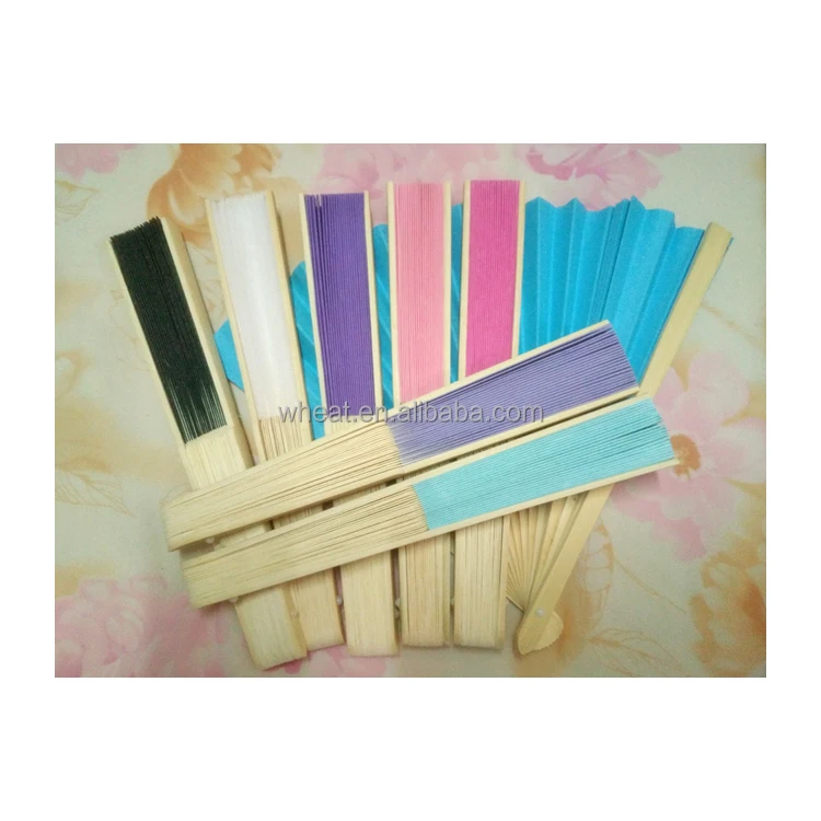 China Factory Many Colors Luxurious Wedding Gift Bamboo Hand Fan Customize Logo Mix Colors Silk Fan Wedding Favors