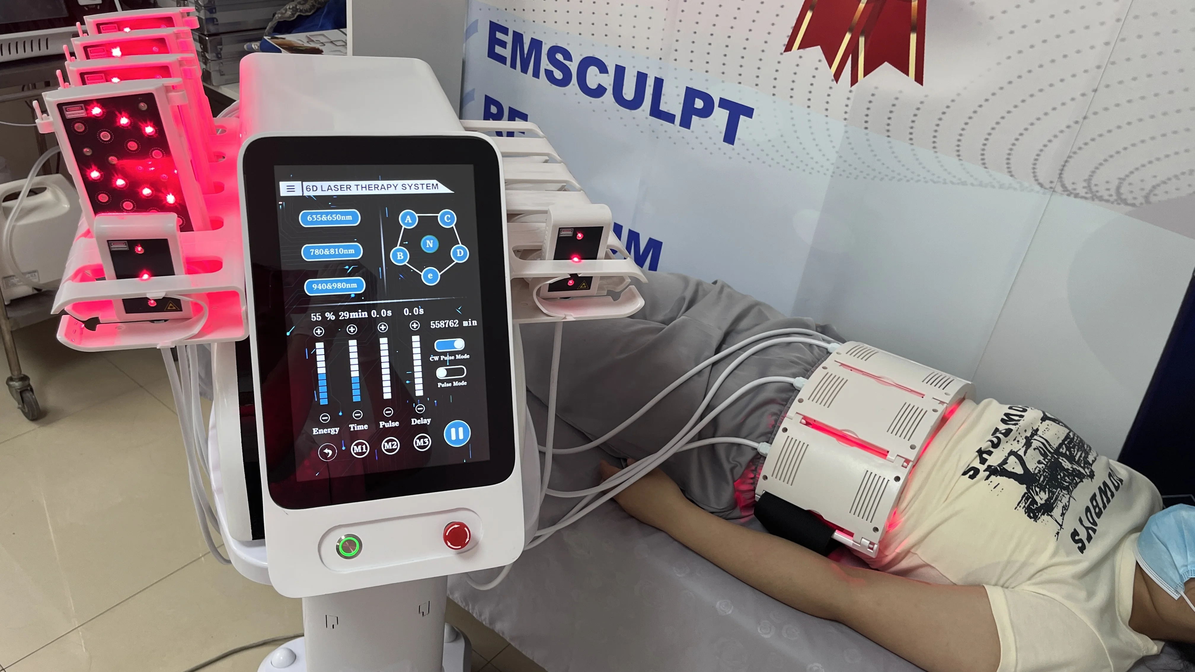 Mini Portable 6d Lipolaser Body Slimming Liposuction Laser 210mw High Power Diode Laser Lamp Lipo Laser 5D Paddle Weight Loss