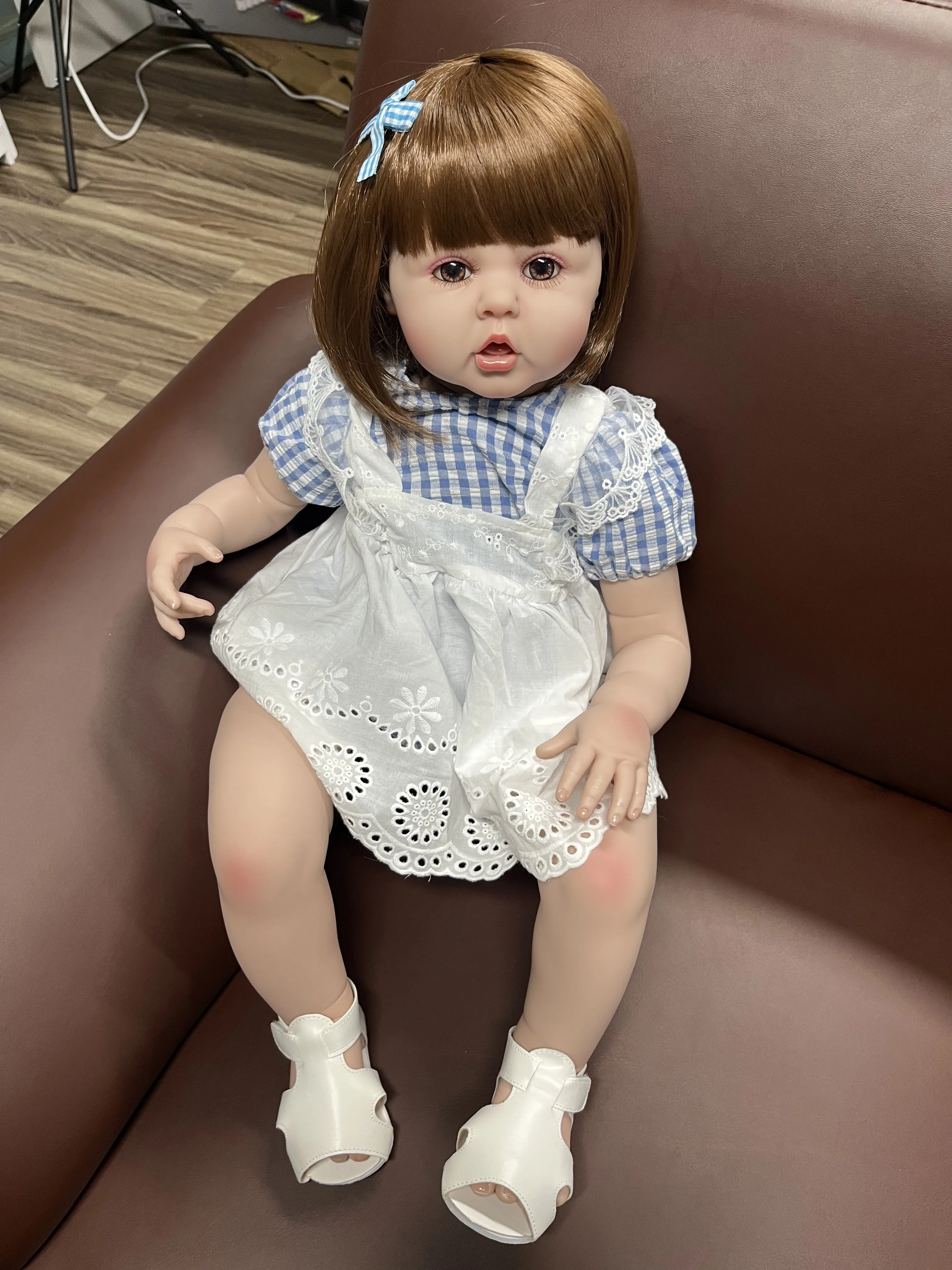 China Manufacturers Customize Christmas Gift Toddler Realistic Baby Reborn Doll with Accessories
