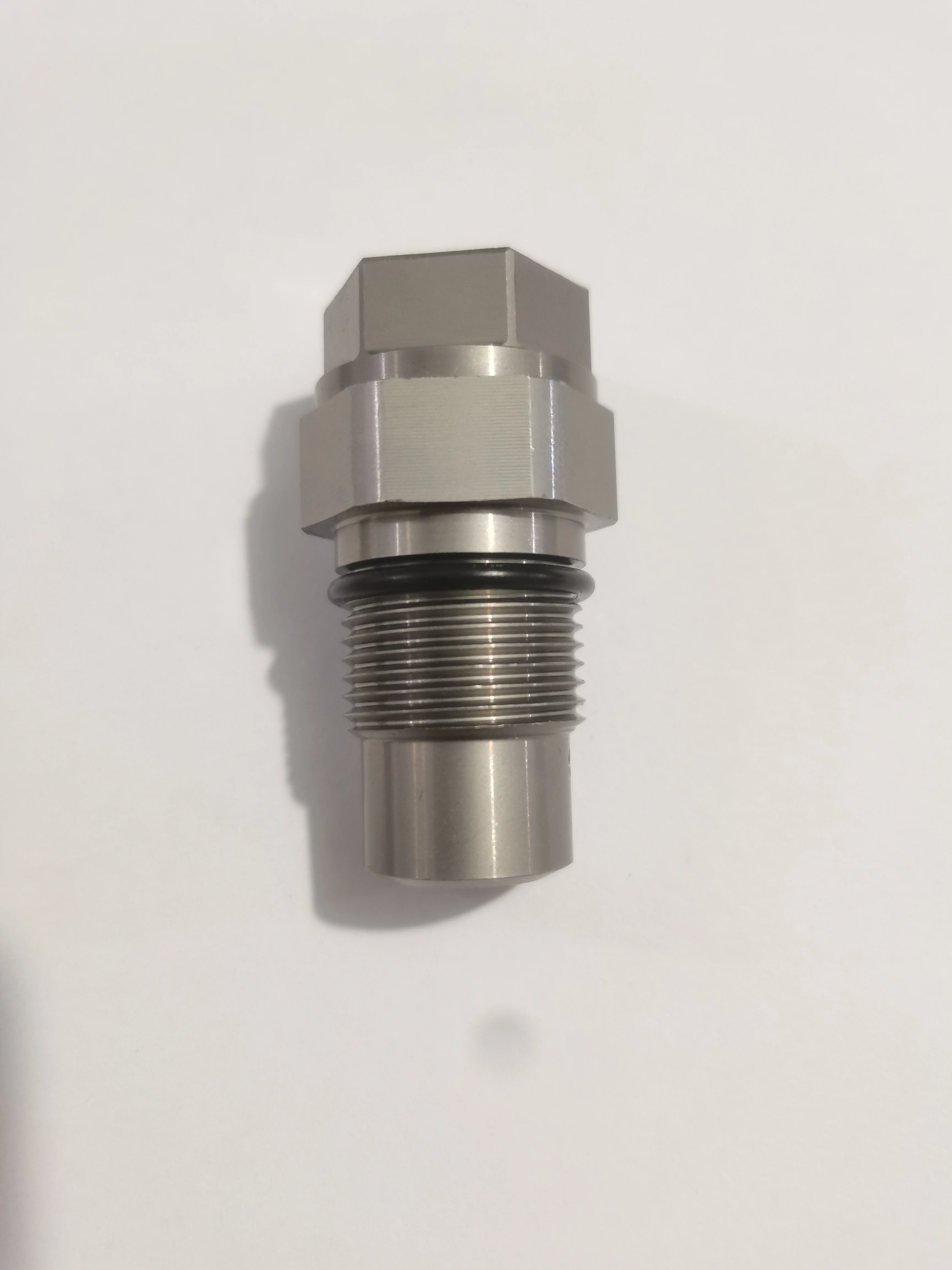 4384241 4384241-03 предохранительный клапан рельсового давления 4384241-03 4384241 предохранительный клапан рельсового давления