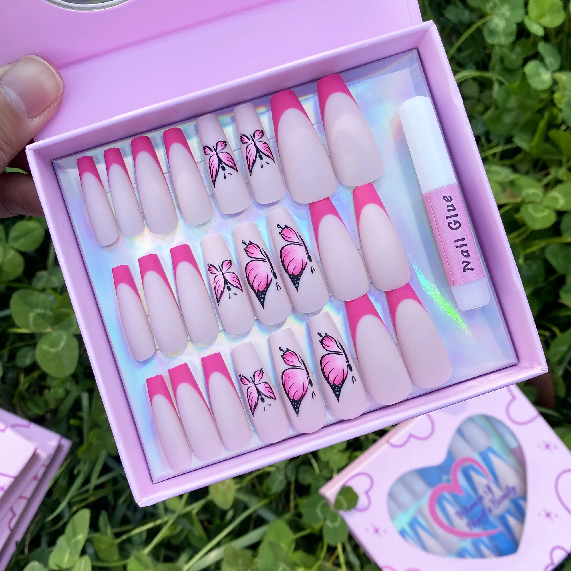 Wholesale high quality mink lashes and press on nails sets for women 24Pcs oval press on nail and lash packaging box