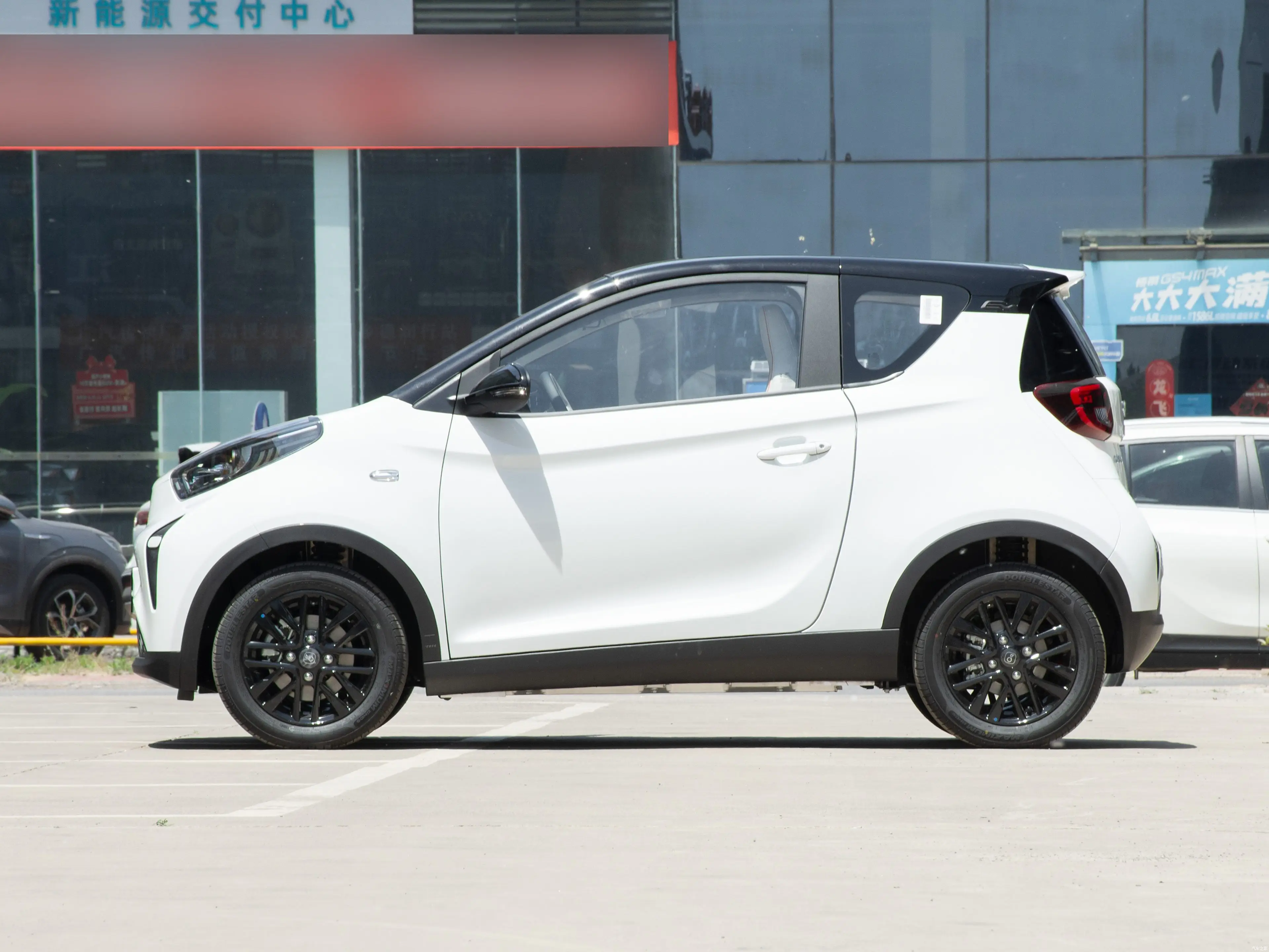 Little Ant Wholesale Cheap 251 301 408km Electric Vehicle New Energy Autos Chery EV Used Cars Mini Car