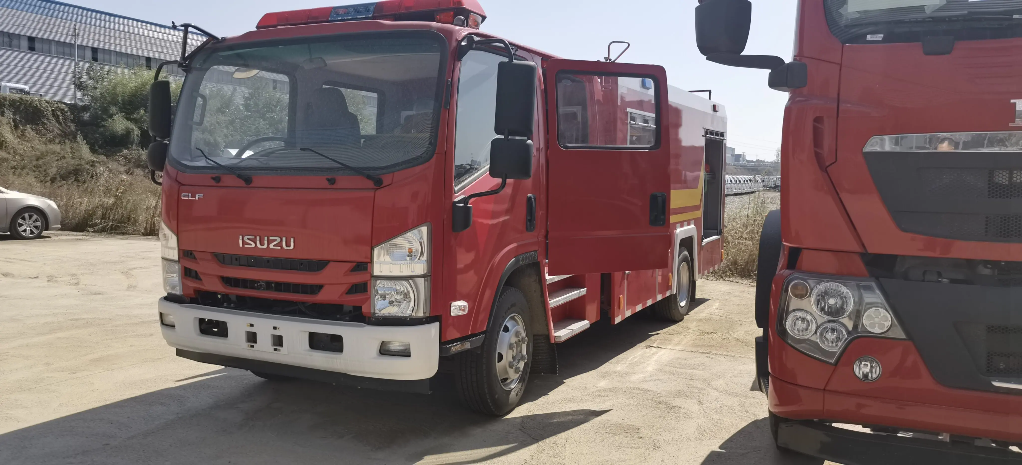 New Euro 5 Isuzu Fire Truck with 130ps Five-Speed Left-Hand Drive Water and Foam Tank Firefighting and rescue vehicles