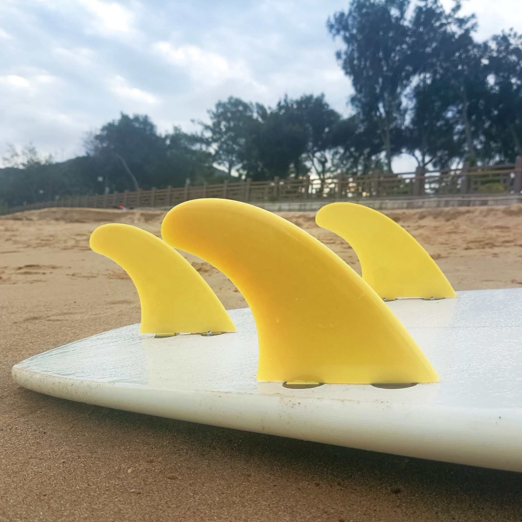 Double Tabs Fins Fiberglass Reinforced Polymer Surfboard Fins -  G5 Double Tabs Fins Green/Yellow