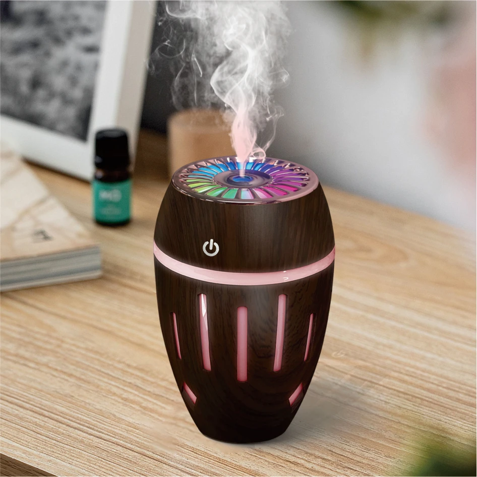 Portable Led Light Mini car humidifier 200ml Spray Mist Usb Ultrasonic for Home Office Car Purifier with Led Night Light
