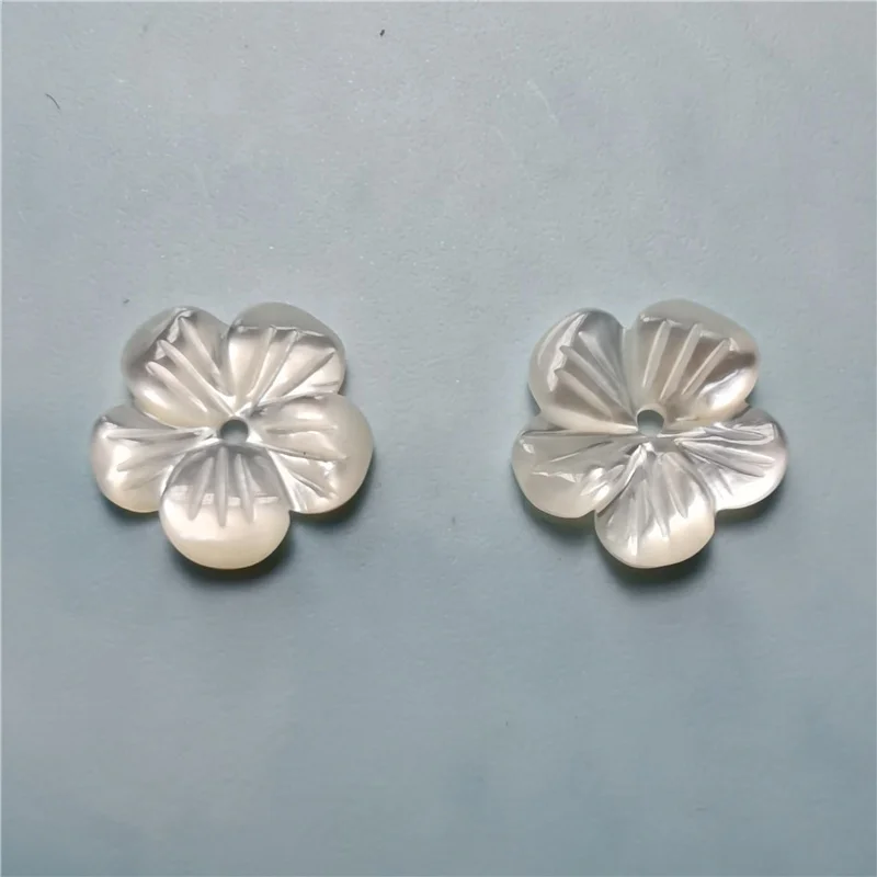 Wholesale exquisite mother of pearl shell carved flower beads plum blossom for jewelry making accessories
