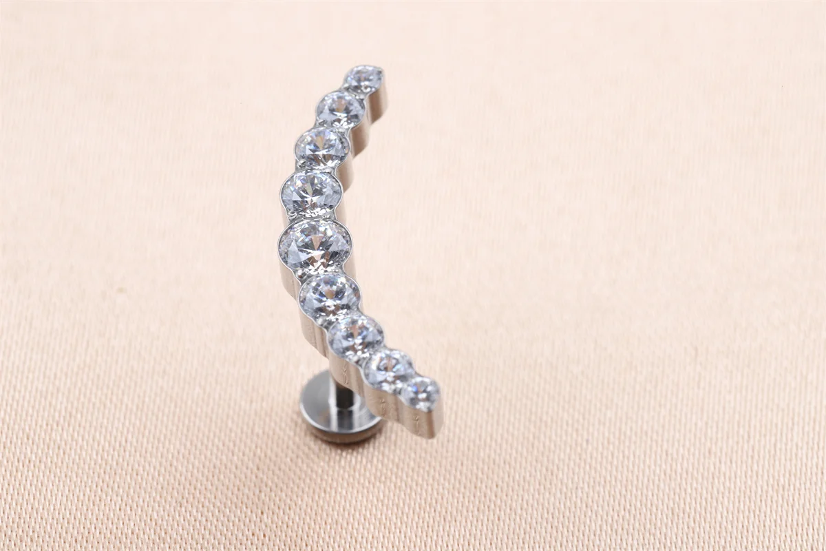 High Quality F136 Titanium Threadless Labret Zircon Internally Threaded Women Piercing Titanium Lip Body Studs