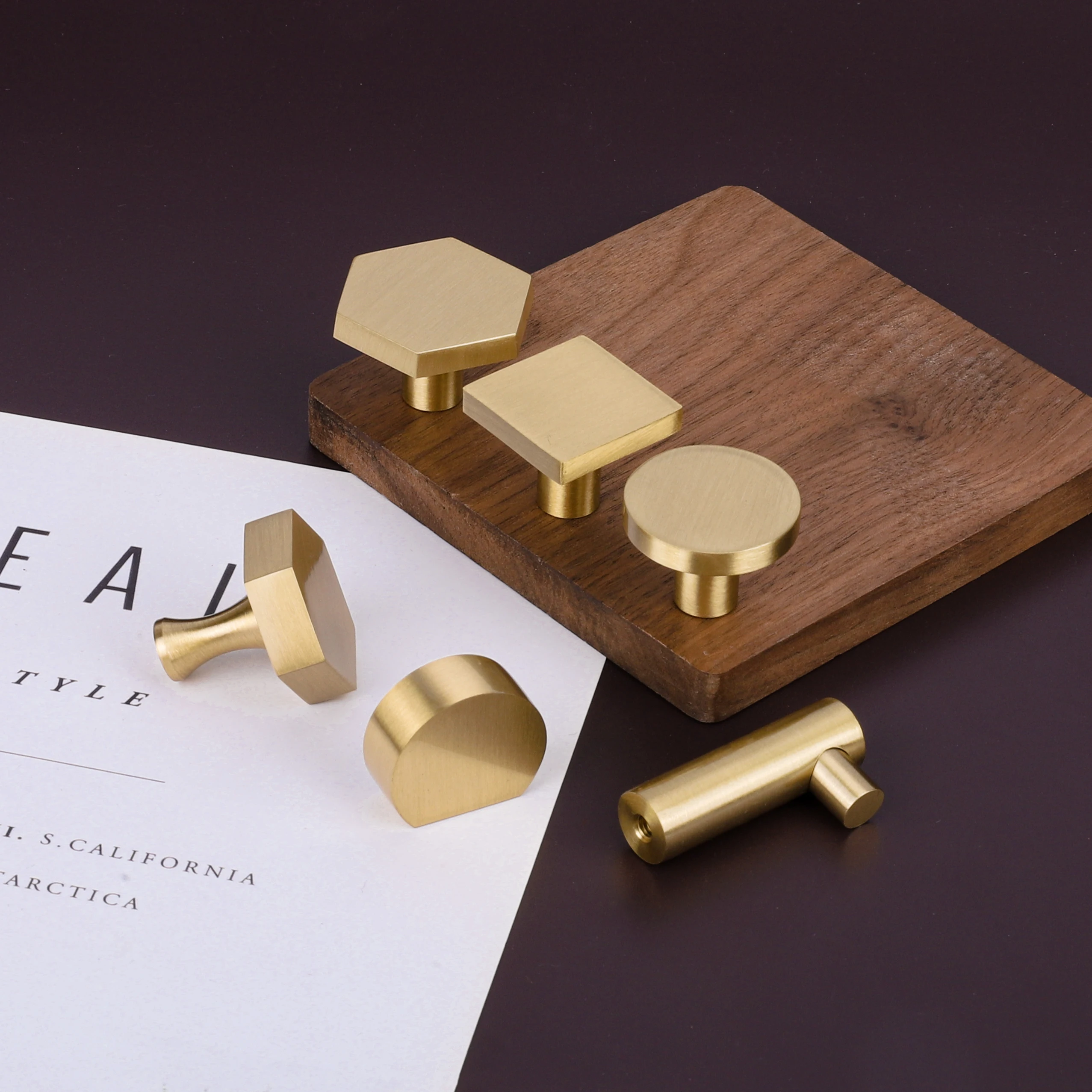 Professional Supplier Kitchen Cabinet Drawer Pull Furniture Hardware Cabinet Knob Pull Handle Square Knob