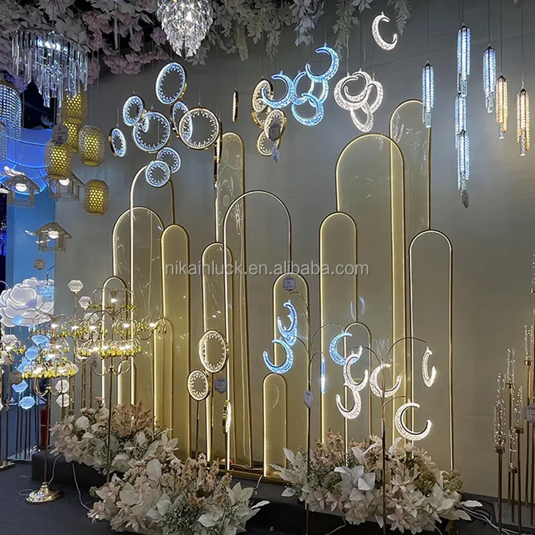 Oem Unique Design Wedding Stage Led Light Backdrop With White Light Stripe Stand Decor White Color Event Iron Metal Arch Set