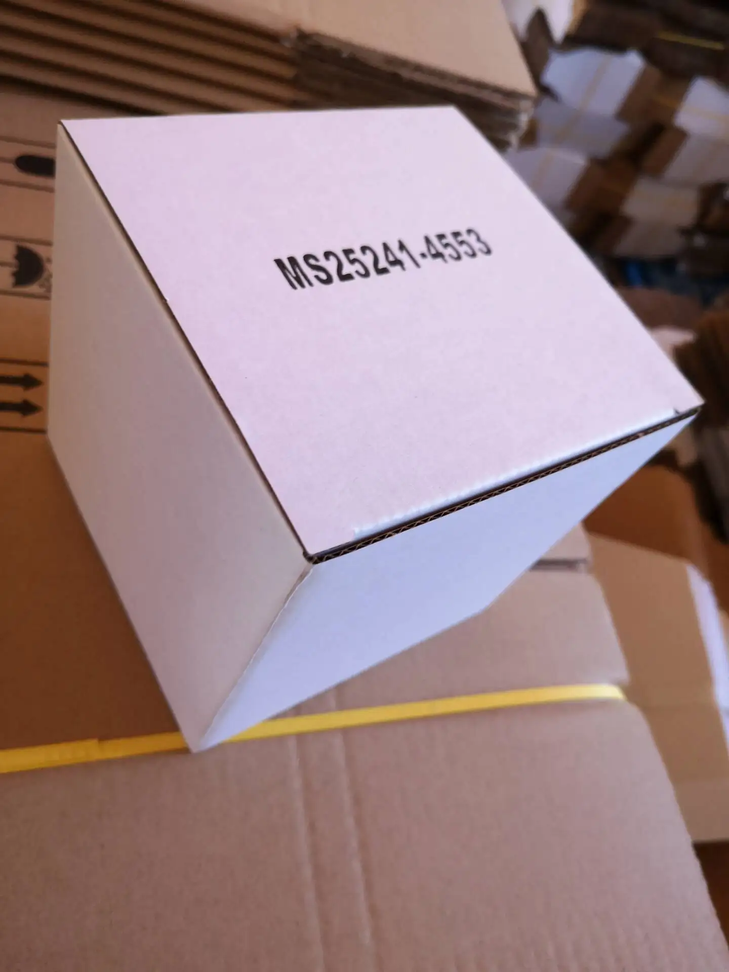 Airport Runway Lighting PAR46 4553 28V 250W Landing Lights For Airplanes