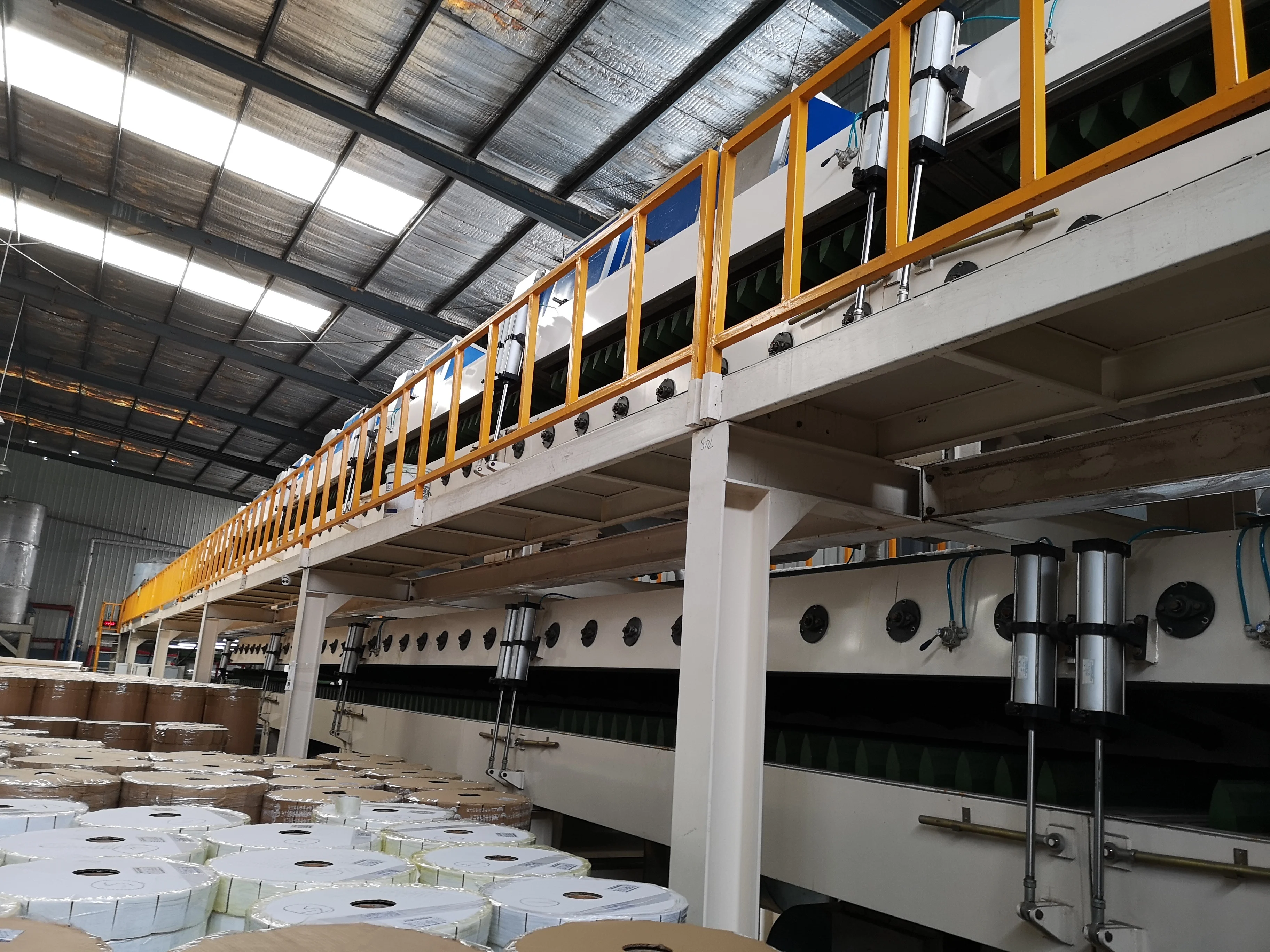 
Pressure sensitive acrylic bopp jumbo roll for packing bopp adhesive jumbo roll bopp jumbo 