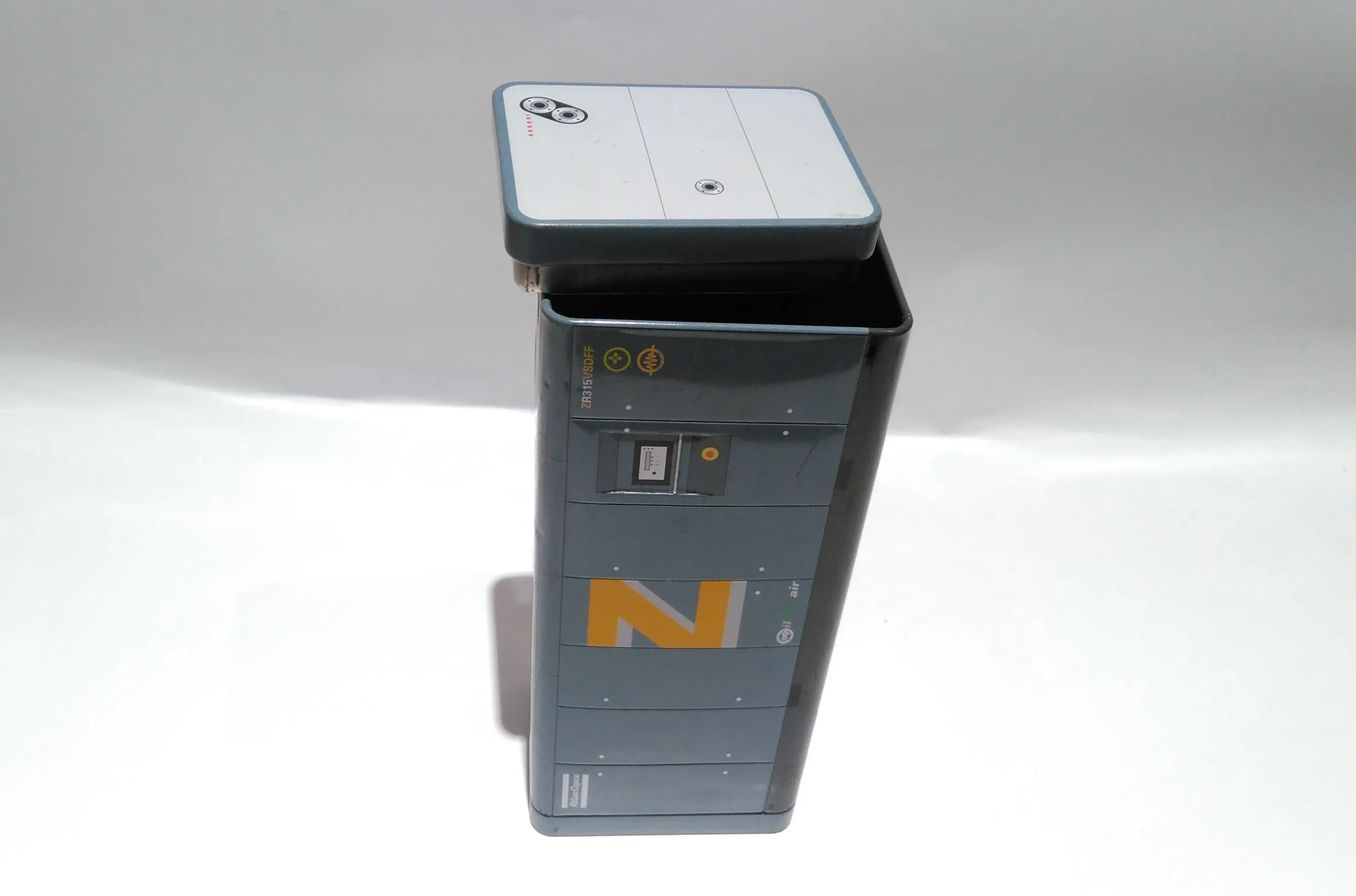 metal cion bank money tin box