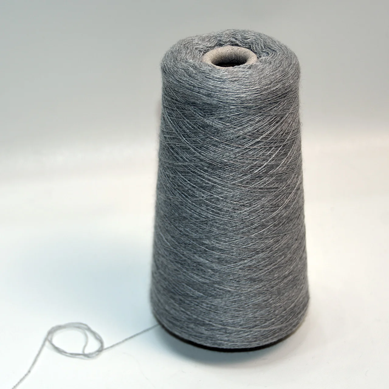 Yarn Craftsman Retail 66s 21 Micron 100% Australia Super Roving Chunky Merino Wool Yarn