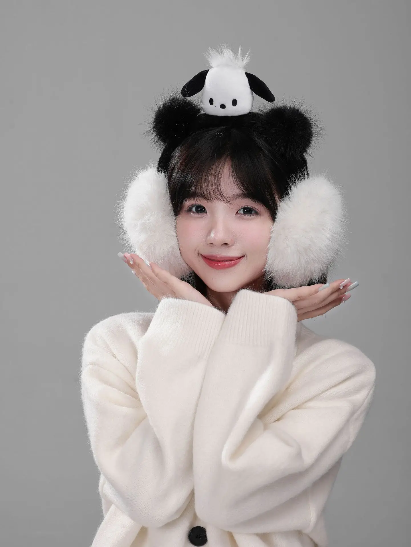 Botu Sanrioed Kulomi Warm Earmuffs Thickened Melody cinnamon Anime Velvet Earmuffs Winter Cartoon Cute Earbags Gift for Kids