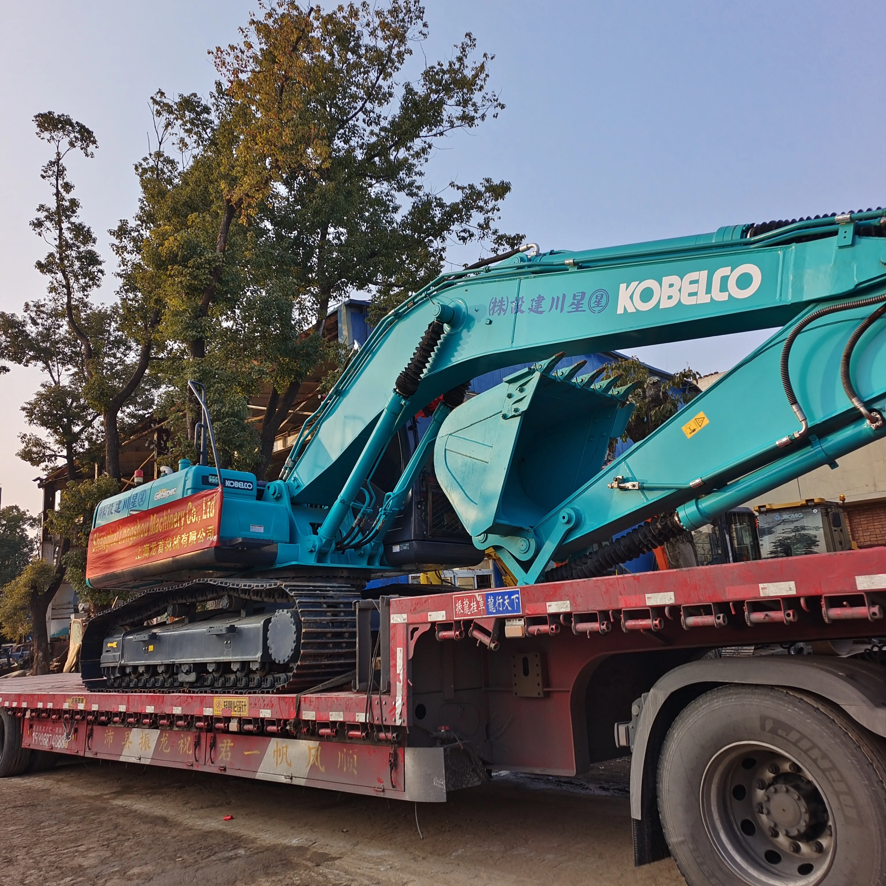 Используемый гусеничный экскаватор Kobelco SK200D 20 тонн для продажи SK200-8 SK200-10