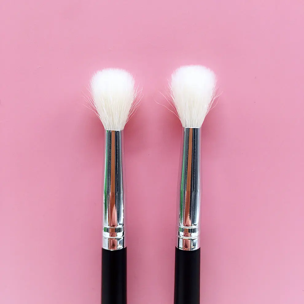 Vegan Nylon Bristles Tapered Blending Brush Soft Eye Makeup Blending Tools for Powder Eyeshadow Looks