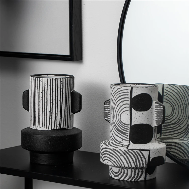 Home decor accessories mini small nordic ornament black ceramic vase modern home wedding decoration ceramic flower vases