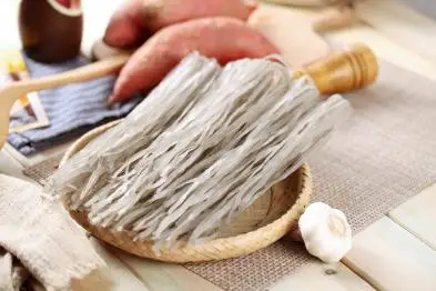 Sichuan, широкая лапша, горячий горшок, лапша