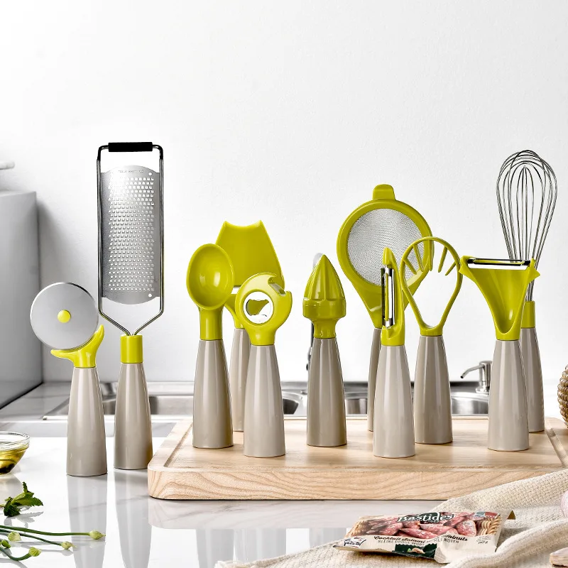 2023 new 11 pcs Kitchen Accessories Stainless Steel Plastic Handle Kitchen Gadgets Utensil Set