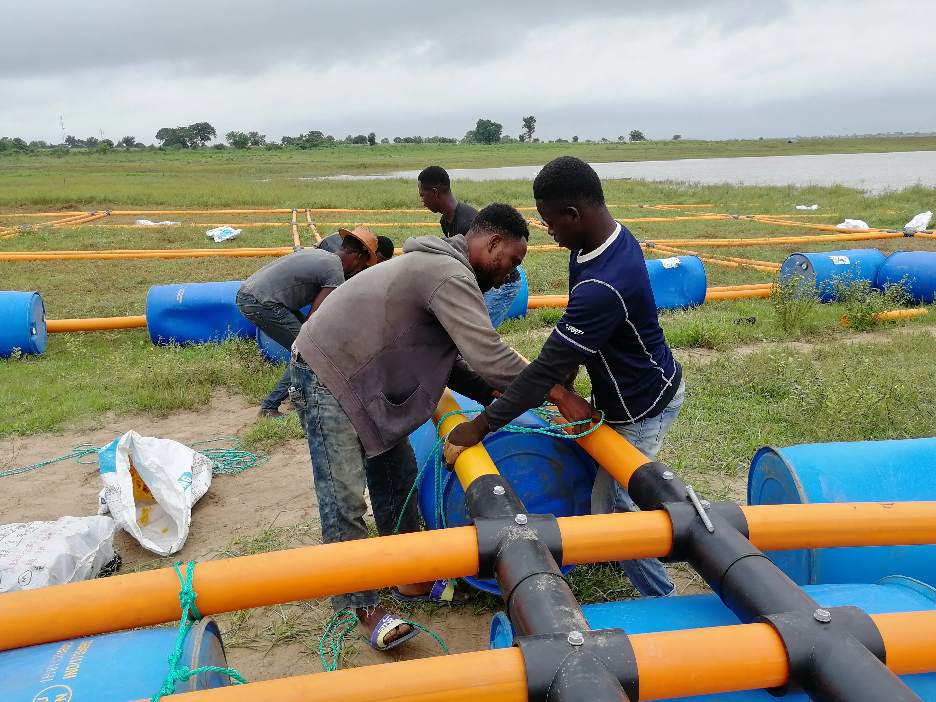 2019 HDPE плавающая клетка для рыбы осёрционной