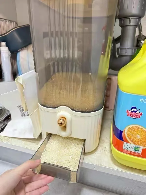 Jeko&Jeko Large Cereal Grain Storage Container with Measuring Cup & Time Scale, BPA-Free