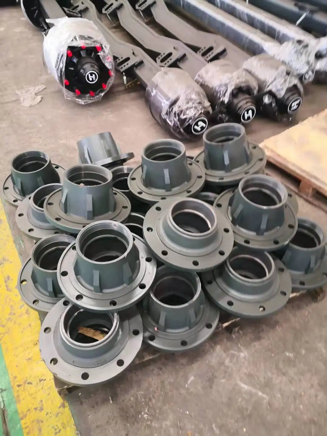 LUEN China Factory Price American Type / German Type Axle Wheel Hub