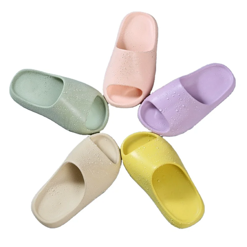
Summer Kids shoes beach Slipper Slides Candy Color Thick Bottom Yeezy Slides Flip Flops Slides Footwear House for Girls and Boys 