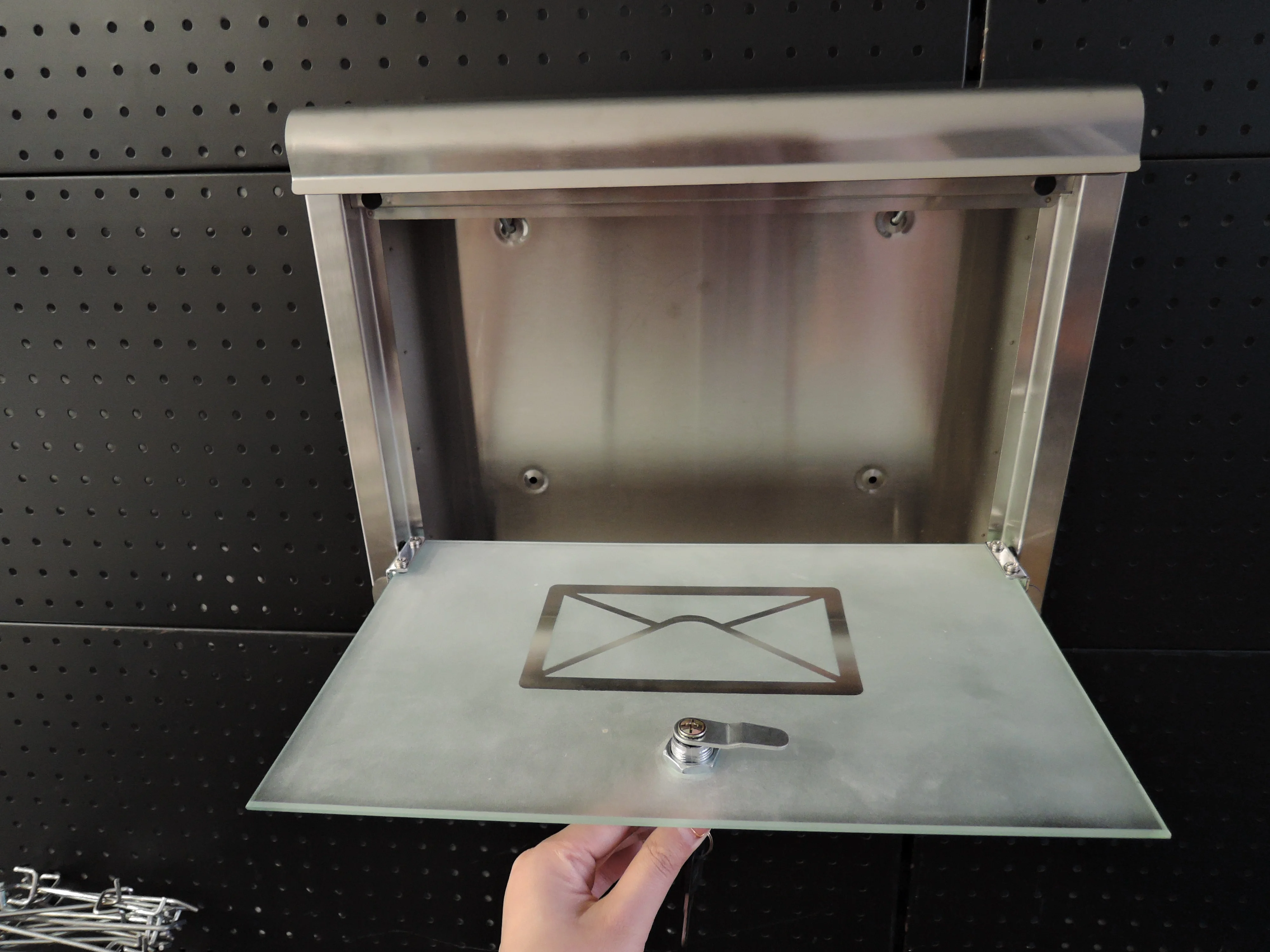 Hot Selling New Stainless Steel Lockable Anti Theft Transparent Panel And Waterproof Outdoor Wall Mounted Mail Box