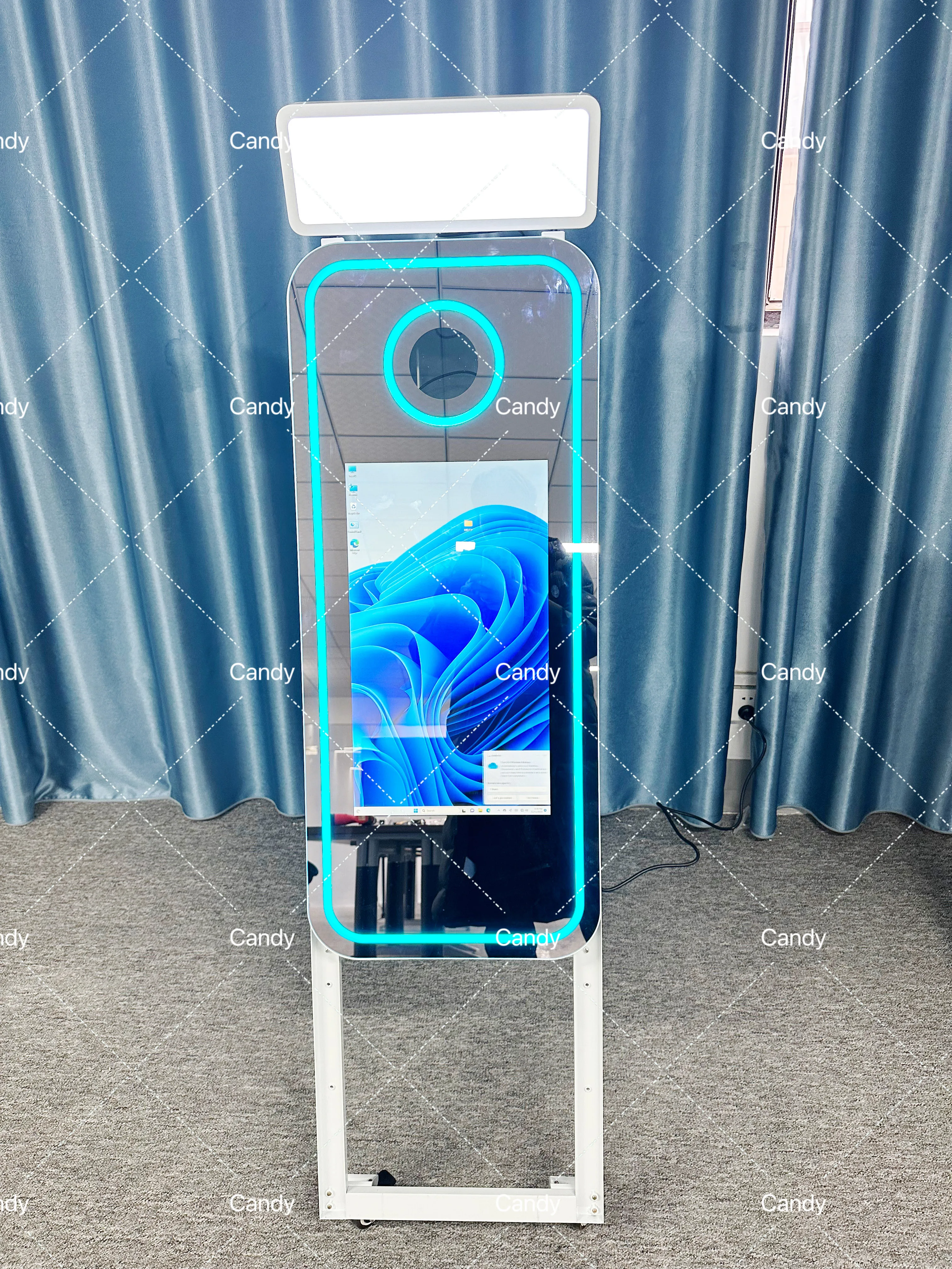 new arrival 40 inch Mirror Photo Booth Machine selfie portable booth For events Led Light camera printer Booth Weddings events