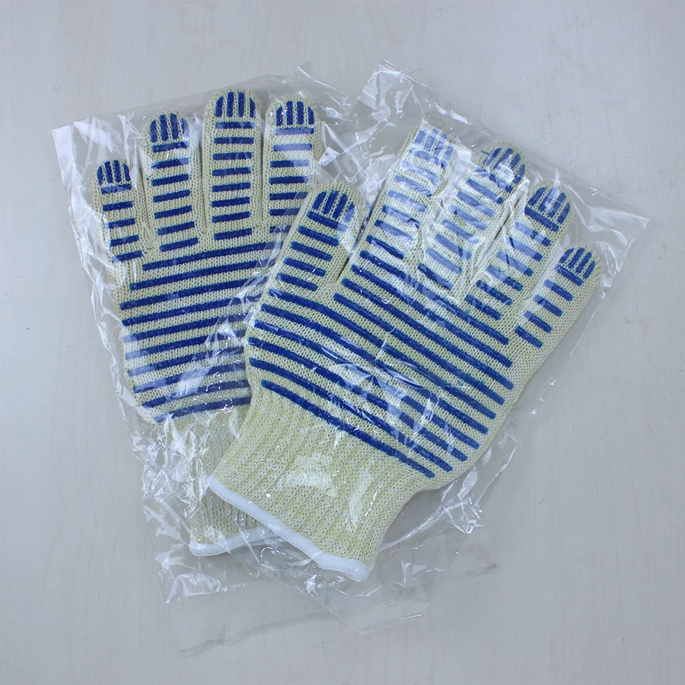Custom Design Wholesale Insulated Safety Gloves of Multilayer Cotton Fabric Silicone BBQ Grill 350 Degree 4cm cooking Gloves