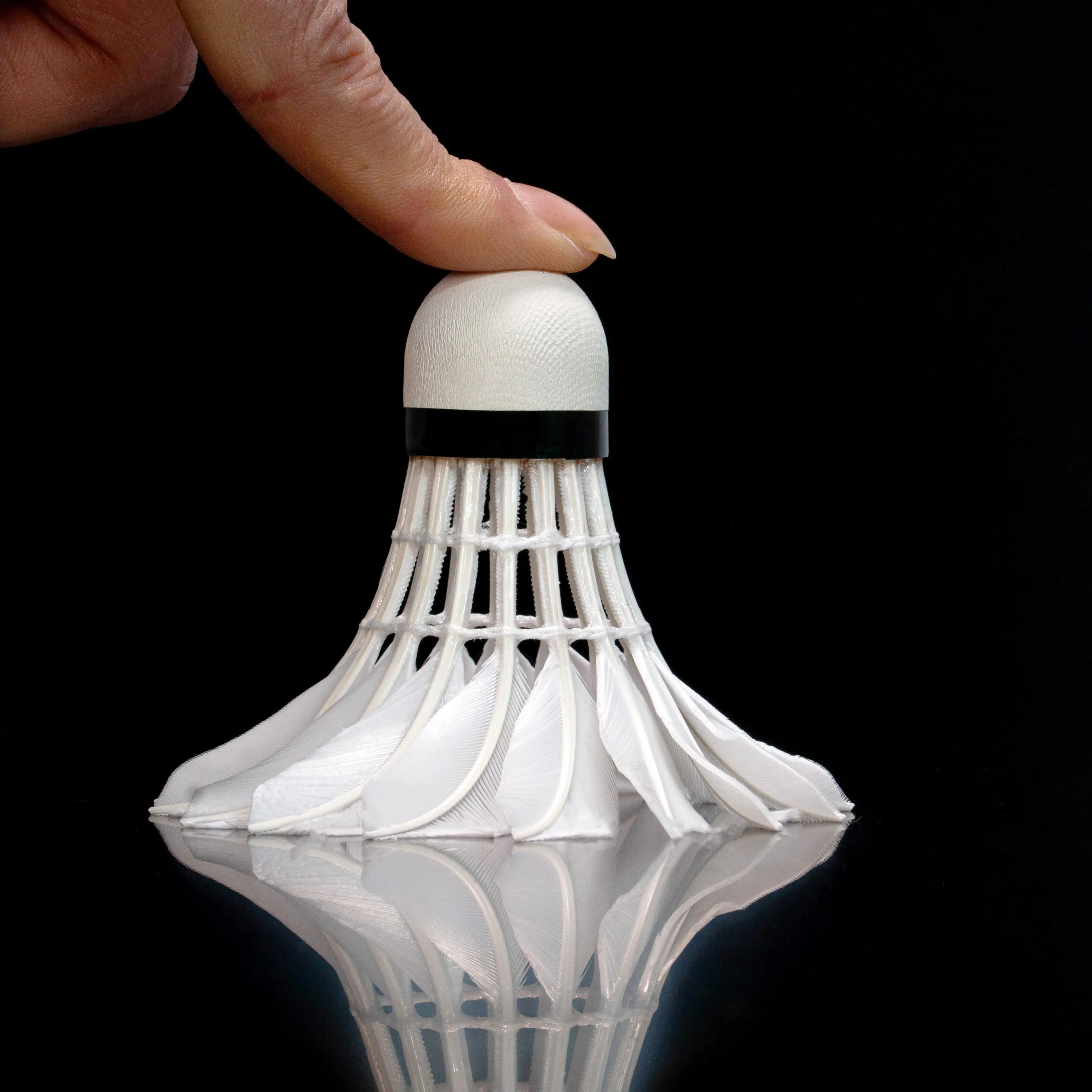 LINGMEI 90 BWF aeroplane eg1130 China factory custom goose feather  badminton shuttlecock