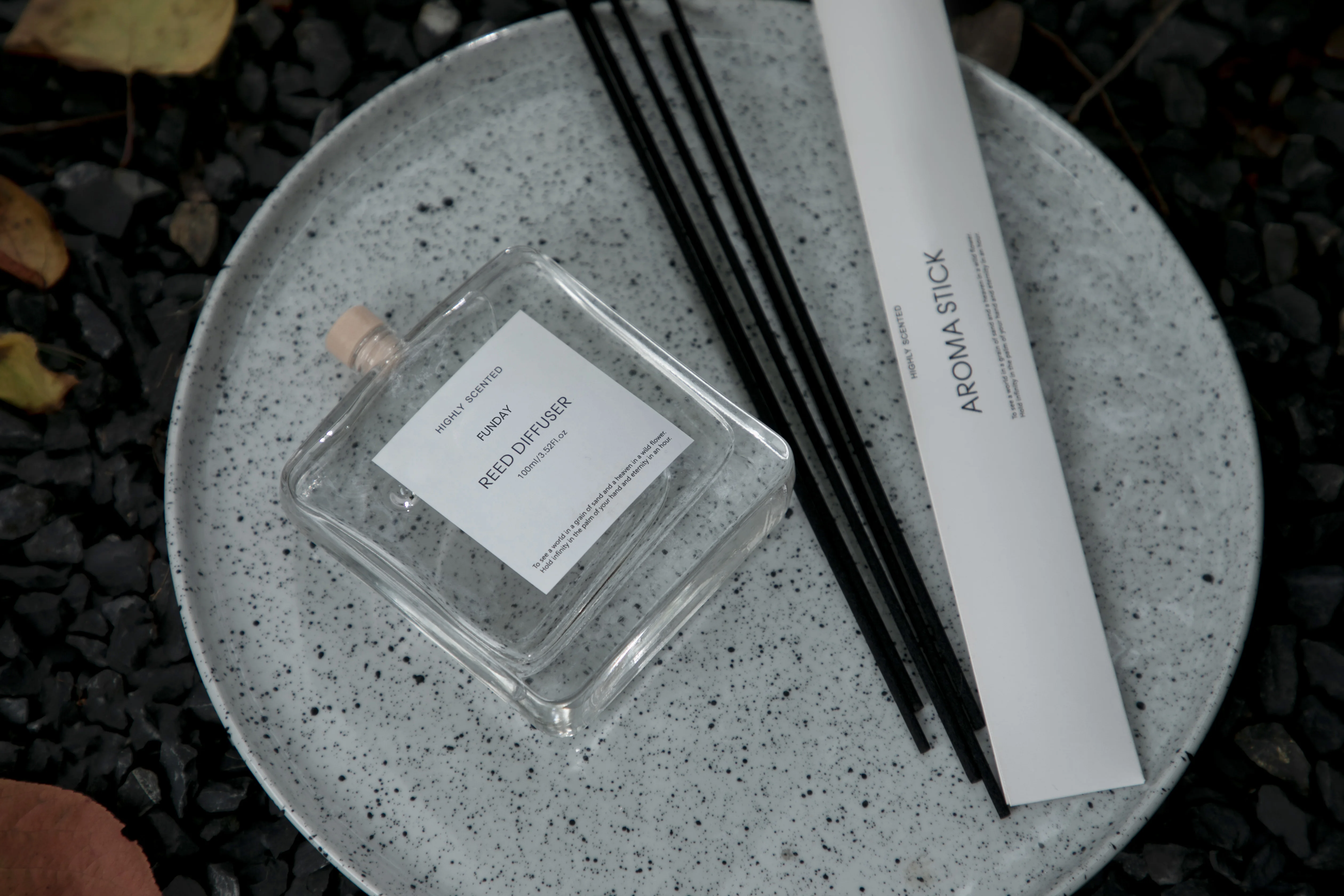 Luxury Aroma Diffuser Oils Sticks Bottle Sets High Quality Home Fragrance Long Lasting Reed Diffuser